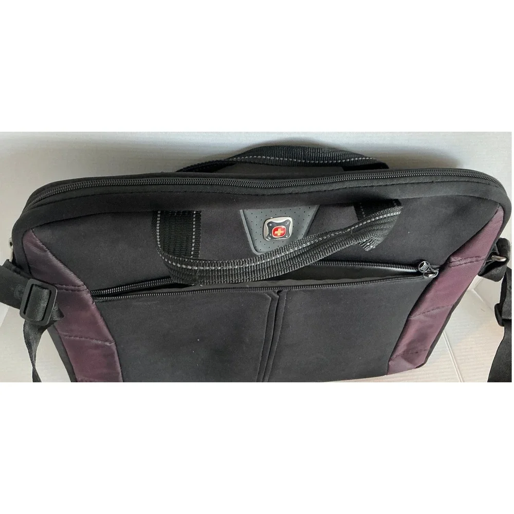 SwissGear Laptop Messenger Bag Black Burgundy Padded Shoulder Strap Office Travl